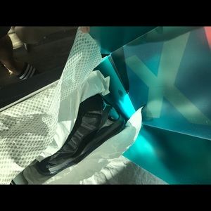 Air Jordan 11 gamma blue